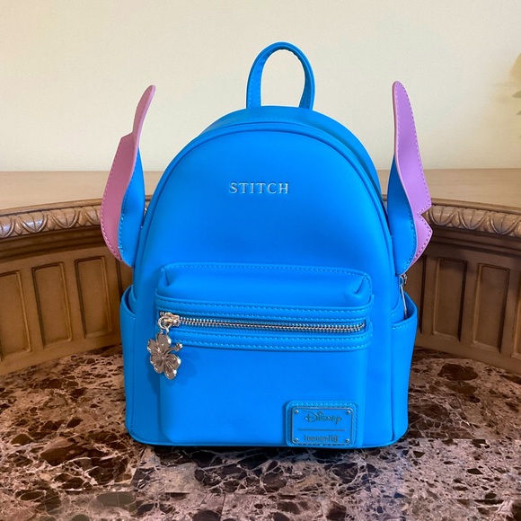 💕Disney Loungefly Blue STITCH Backpack - Picture 1 of 7
